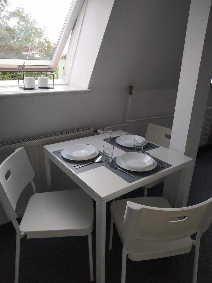 Hana Marine Homestay *